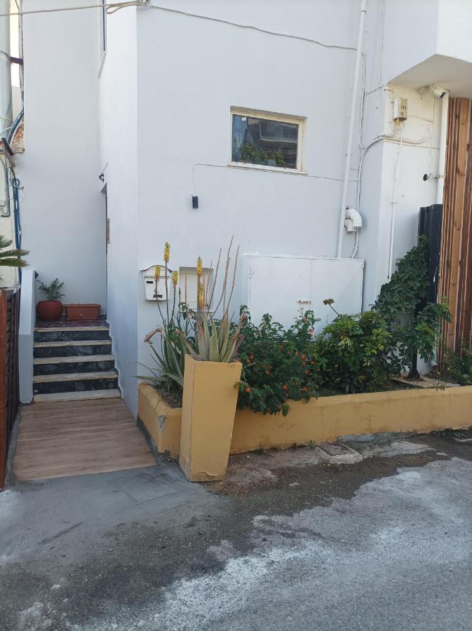 Beachfront Apartment Rethymno  Exterior photo